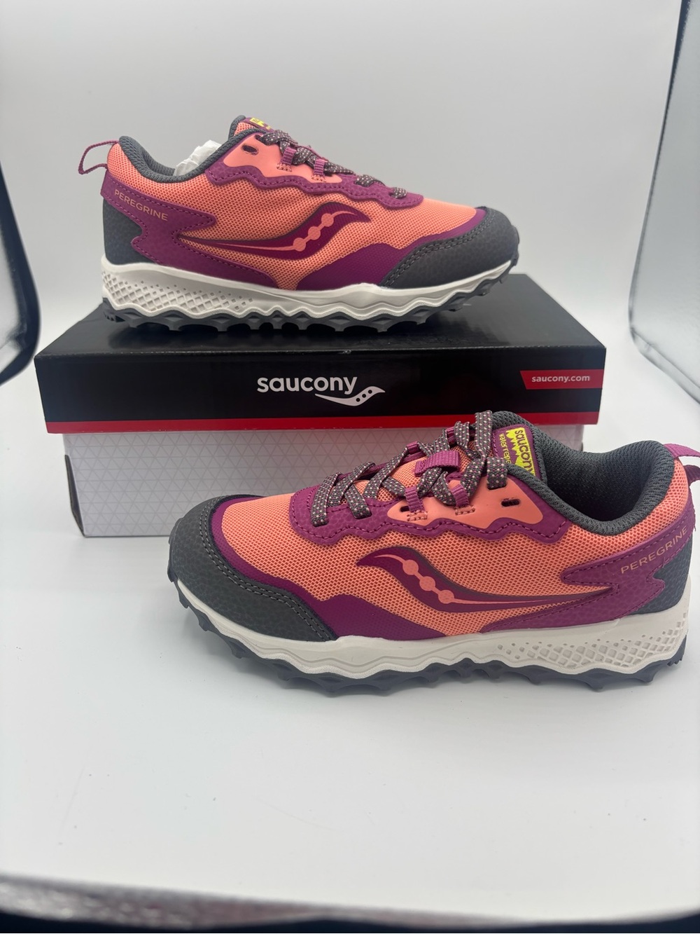 Saucony Peregrine Waterproof Trail Shoes - Coral & Magenta  Size 12